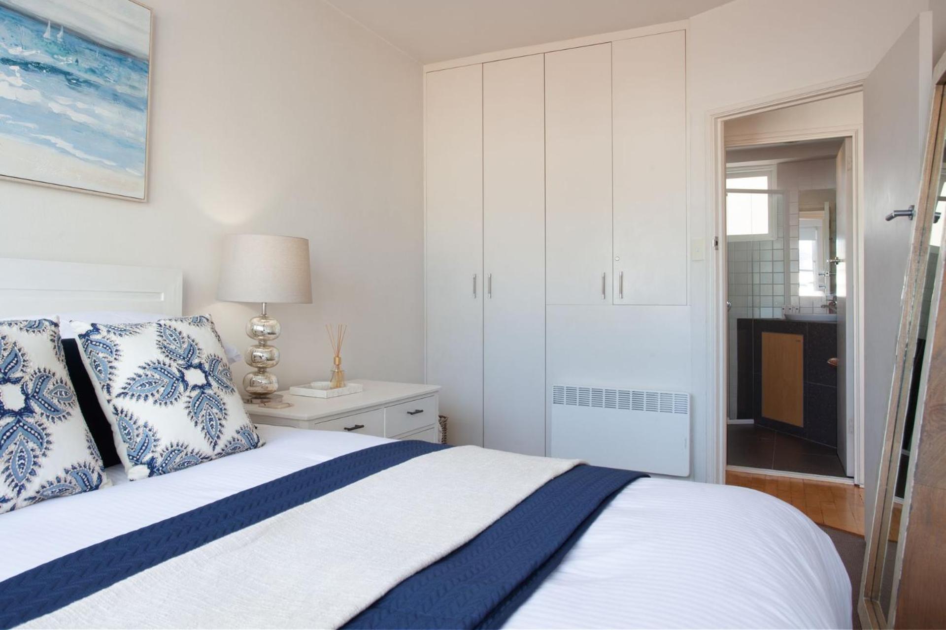 Harbour The Sun, Mcmahons Point Isyd Apartment Sydney